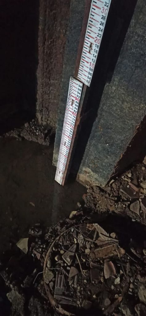 Régua de Ladário chegou a apontar zero centímetros (Foto: Lucas Lélis)