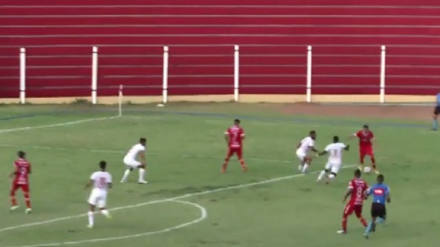 União Rondonópolis e Boa Esporte no estádio Luthero Lopes, em Rondonópolis, no jogo de ida da segunda fase da Série D (Foto: Reprodução/CBF TV)