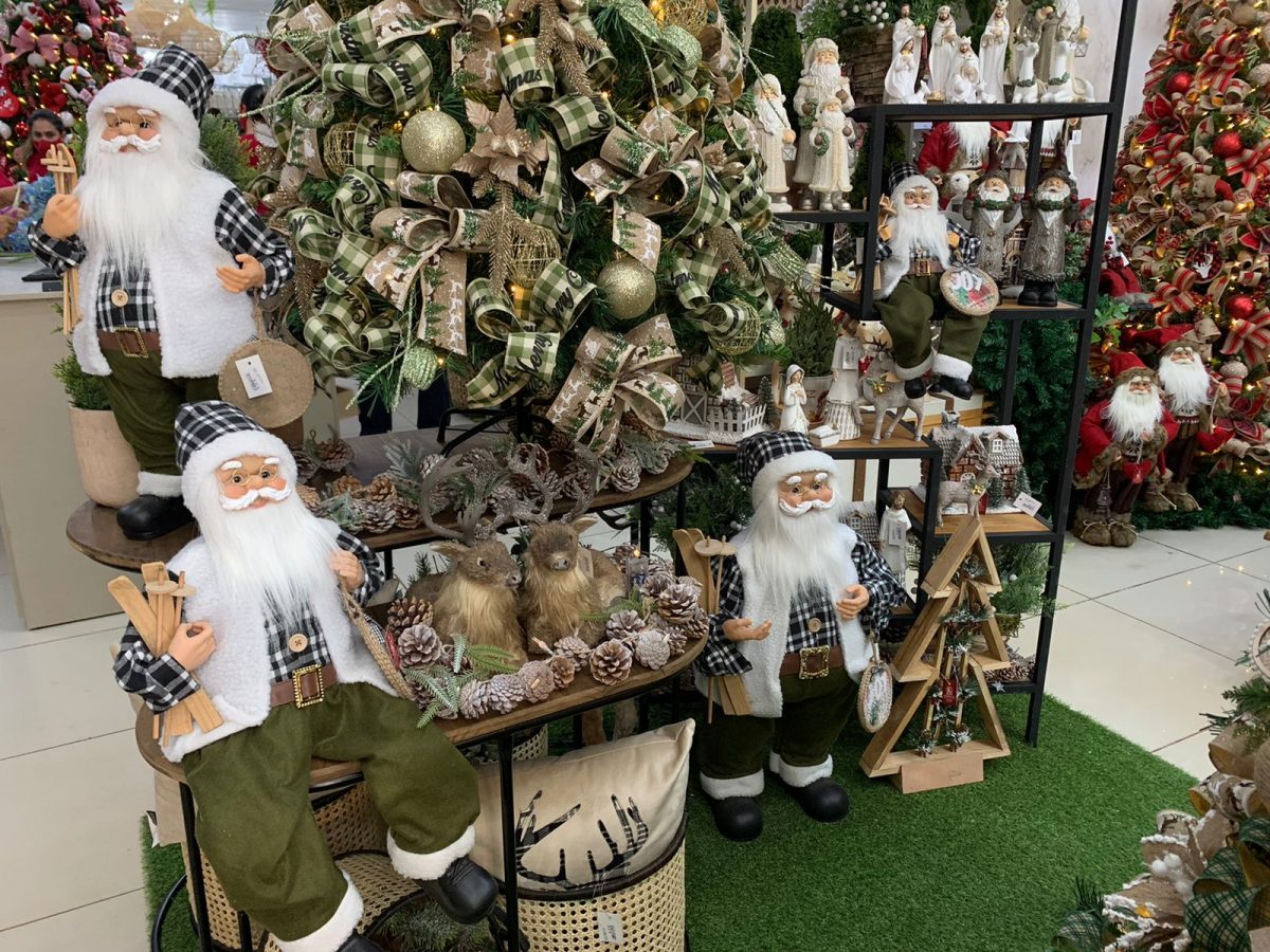 Vem vindo o Natal e a decoração já está nas lojas de Campo Grande - PP