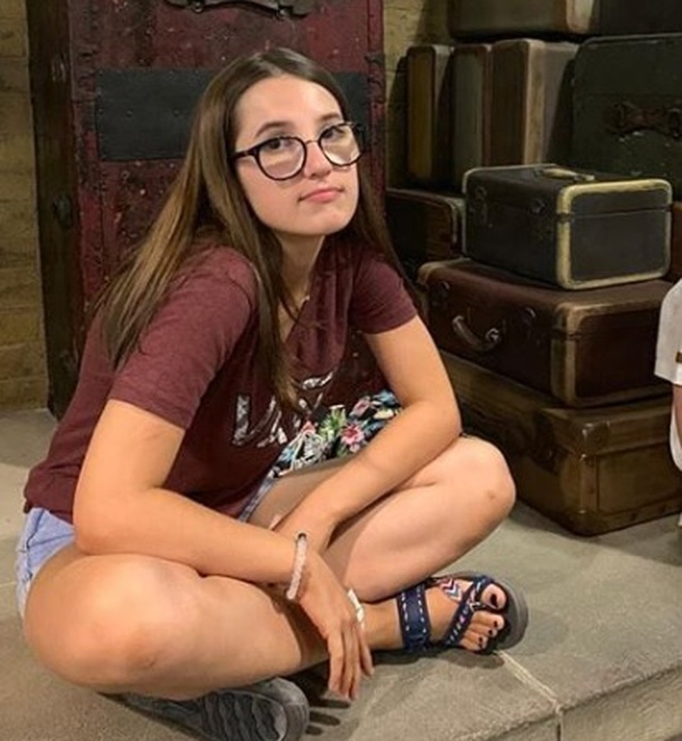 Adolescente foi morta pela amiga com tiro na cabeça