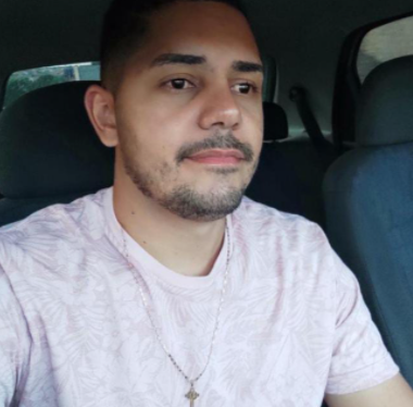 Mecânico antes de ficar acamado com covid-19