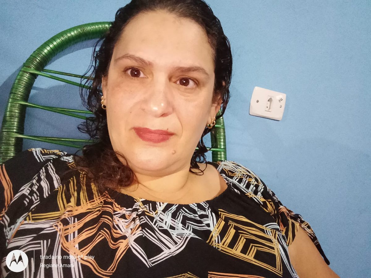 Mulher atropela cão, cai com moto e morre horas depois no hospital