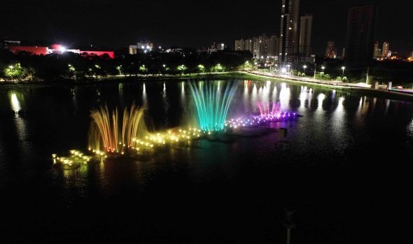 Show das Águas no Parque das Águas, em Cuiabá