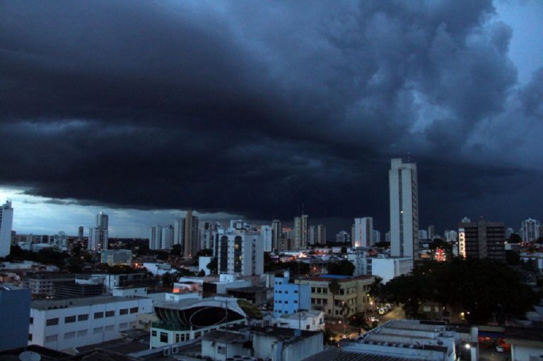 sábado previsão tempestade