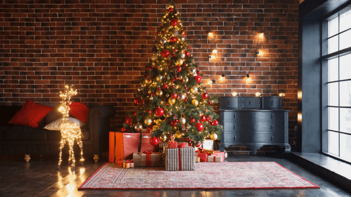 Dia de Reis é data escolhida para guardar árvores de Natal